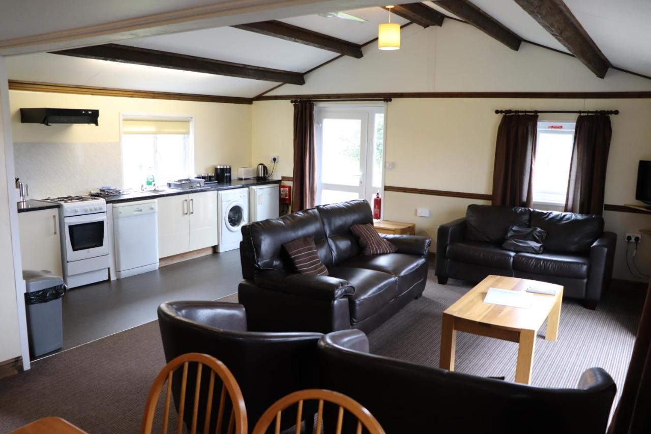 4 Bedroom Holiday Lodge In Welsh Hillside Woodland Llandrindod Wells Exterior foto